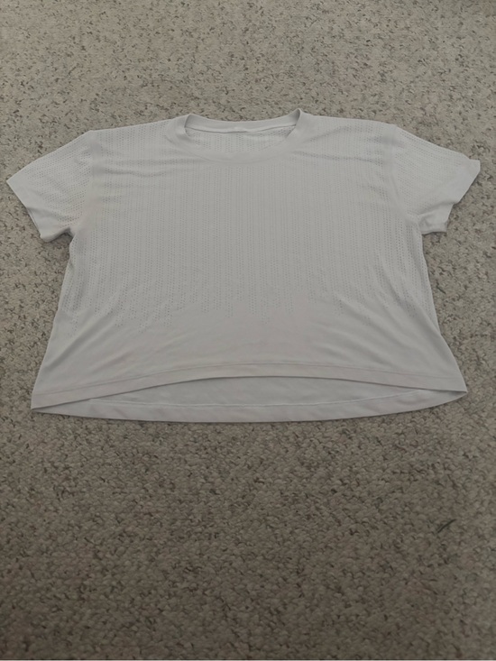 lululemon athletica Tops - lululemon white cropped tee